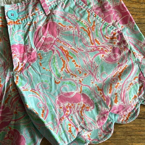Lilly Pulitzer Buttercup Scalloped Shorts - Spa Blue Jellies Be Jammin’ - 2 - Picture 3 of 10